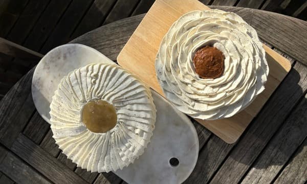Entremet poire, vanille & caramel spéculoos, Jules SICOT