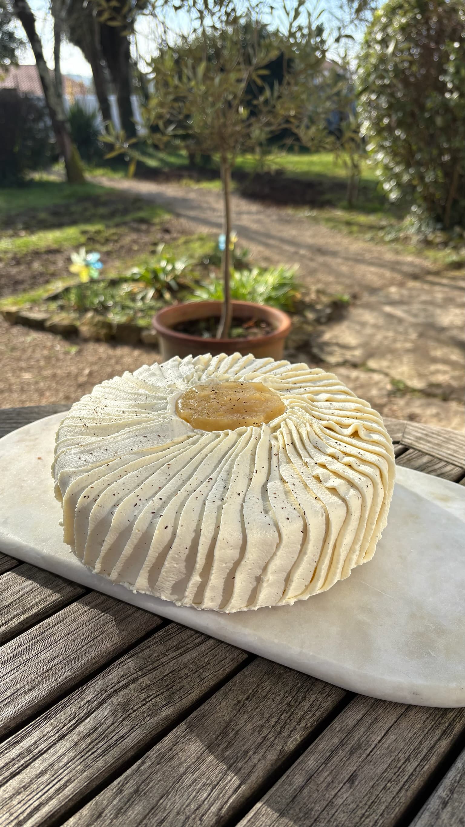 Entremet poire vanille, coupe