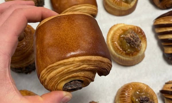 Pain au chocolat, Jules SICOT